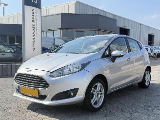 skadebil auto Ford Fiesta 1.0 Titanium 2013/10