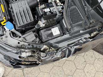 Volkswagen Golf Variant 1.0 eTSI Life Business picture 9