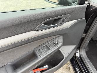 Volkswagen Golf Variant 1.0 eTSI Life Business picture 10