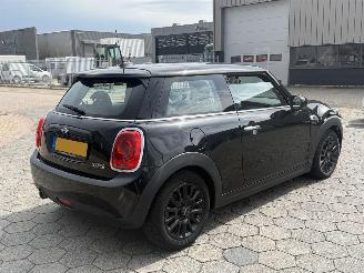 Mini Cooper 1.5 Cooper Business picture 4