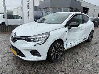 škoda osobní automobily Renault Clio 1.6 E-Tech Hybrid 145 Techno 2022/10