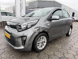 Schadeauto Kia Picanto 1.0 DPi DynamicLine 2023/2