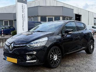 krockskadad bil auto Renault Clio 0.9 TCe Limited 2018/7
