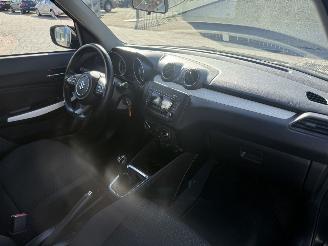 Suzuki Swift 1.2 Comfort Smart Hybrid picture 10