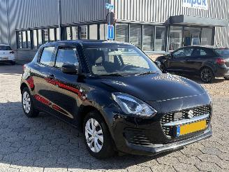 Suzuki Swift 1.2 Comfort Smart Hybrid picture 3