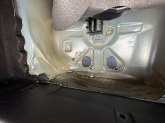 Peugeot 208 1.2 PureTech 100 Allure picture 8