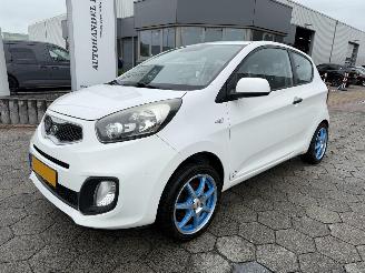 Voiture accidenté Kia Picanto 1.0 CVVT Airco 2012/6