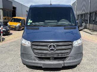 Mercedes Sprinter 311 picture 2