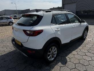 Kia Stonic 1.0 T-GDi MHEV DynamicLine picture 4