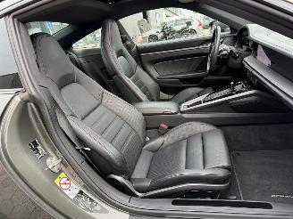 Porsche 911 Carrera 4 Coupe 992-1 picture 18