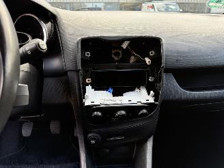 Renault Clio Estate 0.9 TCe Night&Day picture 15