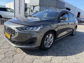 Unfallwagen Ford Focus 1.0 EcoBoost Hybrid Titanium 2024/1