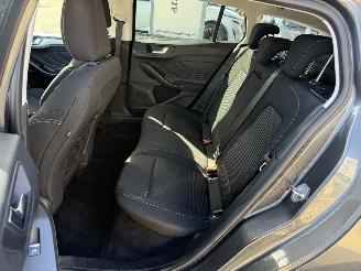 Ford Focus 1.0 EcoBoost Hybrid Titanium picture 10
