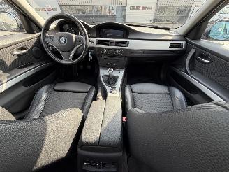 BMW 3-serie 318i PANO. picture 11