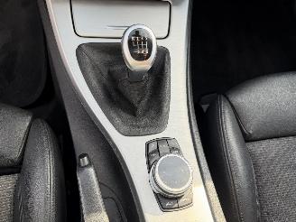 BMW 3-serie 318i PANO. picture 19