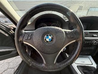 BMW 3-serie 318i PANO. picture 17