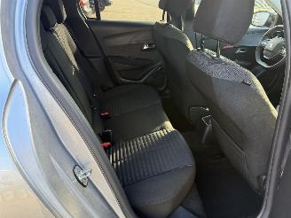 Peugeot 208 1.2 PureTech Active picture 11