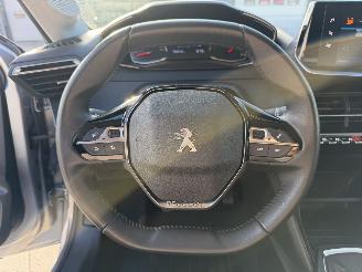 Peugeot 208 1.2 PureTech Active picture 18