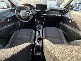 Peugeot 208 1.2 PureTech Active picture 12