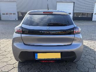 Peugeot 208 1.2 PureTech Active picture 5