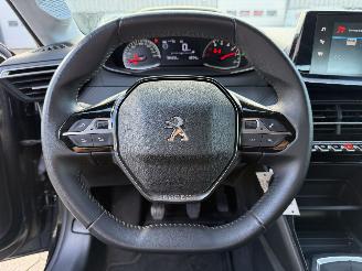 Peugeot 208 1.2 PureTech Active picture 14