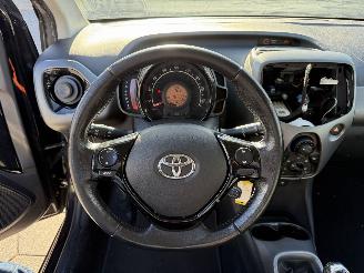 Toyota Aygo 1.0 VVT-i x-play picture 19