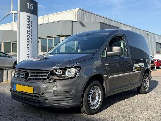 krockskadad bil bedrijf Volkswagen Caddy 2.0 TDI L1H1 BMT Economy Business 2019/4