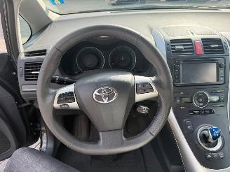 Toyota Auris 1.8 Full Hybrid Executive picture 19