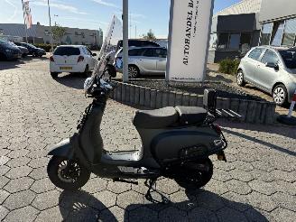  Senzo  Bromscooter RivaLux 2023/11