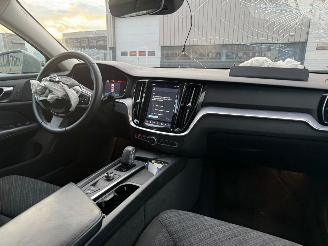 Volvo V-60 2.0 B3 Essential Edition picture 13