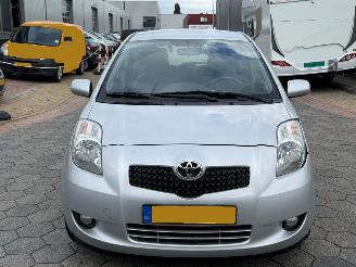 Toyota Yaris 1.3 VVTi Sol picture 2