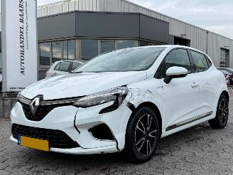Schadeauto Renault Clio 1.0 TCe Business Zen 2021/3
