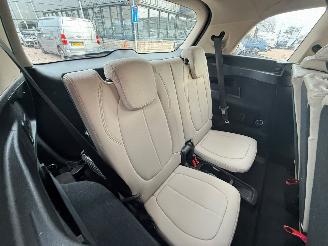 BMW 2-serie Gran Tourer 218i 7persoons High Executive Launch Edition picture 12