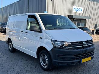 Volkswagen Transporter 2.0 TDI L1H1 Economy picture 3