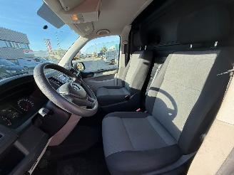 Volkswagen Transporter 2.0 TDI L1H1 Economy picture 15