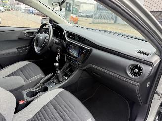 Toyota Auris 1.2T Aspiration Limited picture 16