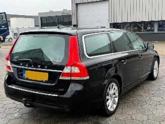 Volvo V-70 1.6 D2 Kinetic AUTOMAAT picture 4