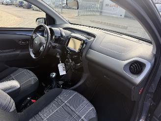 Peugeot 108 1.0 e-VTi Allure picture 16