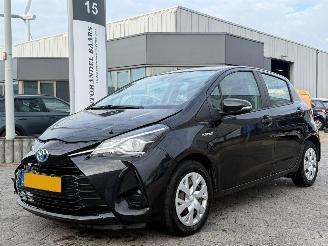 Schadeauto Toyota Yaris 1.5 Hybrid Aspiration 2017/5