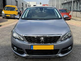 Peugeot 308 SW 1.2 PureTech Blue Lease Executive picture 2