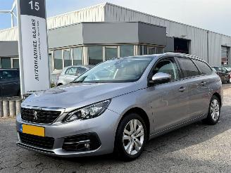 Auto incidentate Peugeot 308 SW 1.2 PureTech Blue Lease Executive 2019/8