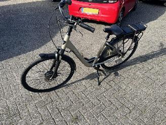 skadebil fiets Stella  Vicenza  elektrisch  damesfiets. 2020/5
