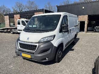 Peugeot Boxer 2.0 HDI L1H1 Premium Pack picture 2