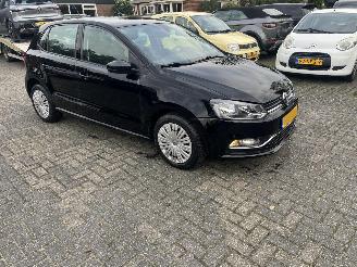 krockskadad bil auto Volkswagen Polo 1.4 TDI COMFORLINE. 2015/11