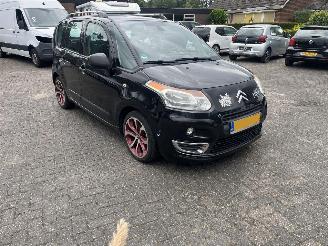 uszkodzony samochody osobowe Citroën C3 picasso 1.6 VTI AURA. LPG. LIMiTED EDITION 2010/5