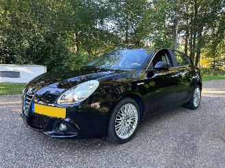 Coche accidentado Alfa Romeo Giulietta 1.6 JTDM Excusive. 2015/5