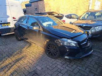 Damaged car Mercedes A-klasse a 180 prtestige 2016/3