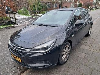 skadebil auto Opel Astra 1.0 online edition 2018/11
