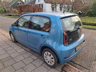 Volkswagen Up! 1.0 bmt move picture 4