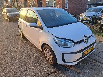  Volkswagen Up! 1.0i move up 2019/10